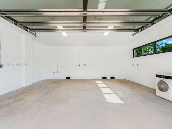 3114 Prairie Ave, Miami Beach FL 33140