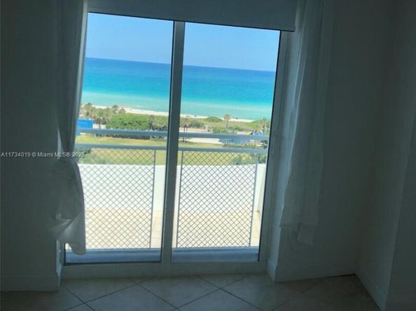 7600 Collins Ave 1008, Miami Beach FL 33141
