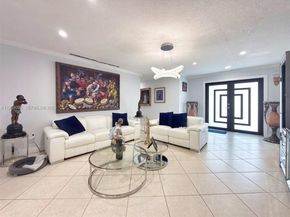 2711 SW 117th Ct, Miami FL 33175