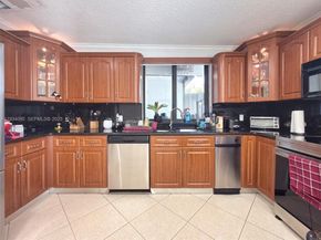 2711 SW 117th Ct, Miami FL 33175