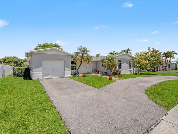 12001 SW 118th St, Miami FL 33186