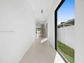 608 SW 16th Ct, Fort Lauderdale FL 33315