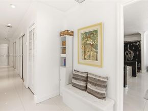 9955 SW 74th St, Miami FL 33173