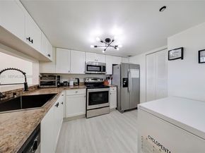 555 NE 15th St 33G, Miami FL 33132