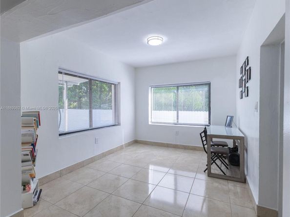 3045 SW 14th St, Miami FL 33145
