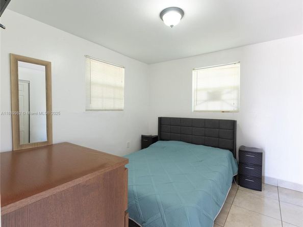 3045 SW 14th St, Miami FL 33145