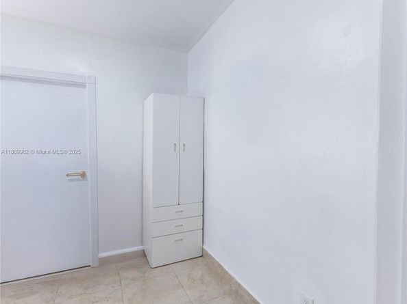3045 SW 14th St, Miami FL 33145