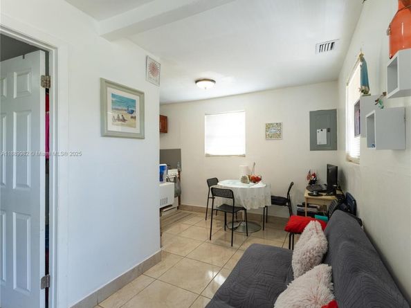 3045 SW 14th St, Miami FL 33145