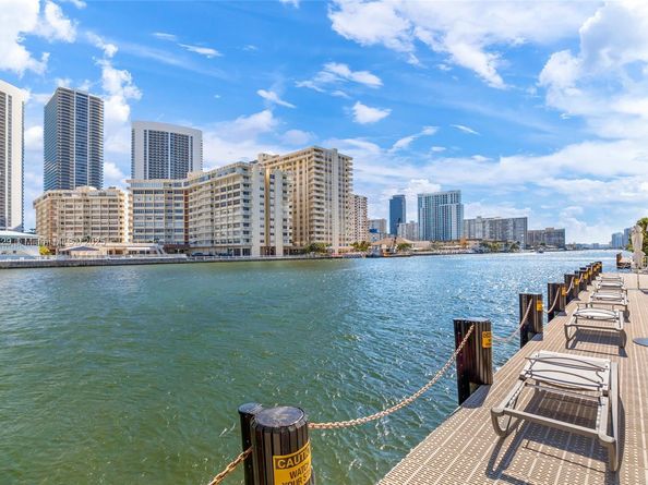 2602 E Hallandale Beach Blvd R1009, Hallandale Beach FL 33009