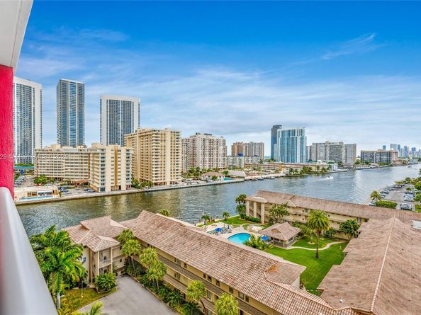 2602 E Hallandale Beach Blvd R1009, Hallandale Beach FL 33009