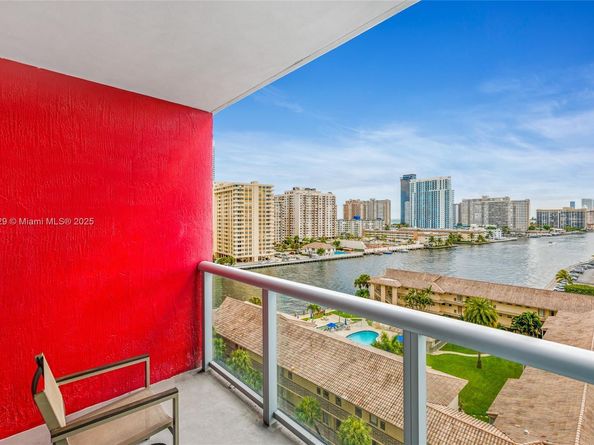 2602 E Hallandale Beach Blvd R1009, Hallandale Beach FL 33009