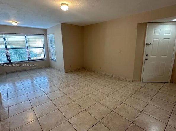 2846 S University Dr 4204, Davie FL 33328