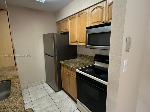 2846 S University Dr 4204, Davie FL 33328