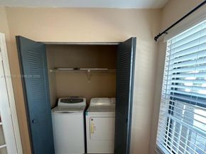 2846 S University Dr 4204, Davie FL 33328