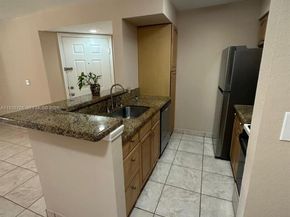 2846 S University Dr 4204, Davie FL 33328