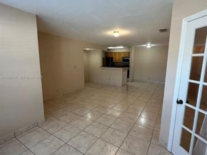 2846 S University Dr 4204, Davie FL 33328