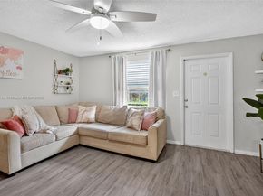 2200 Monroe St 23, Hollywood FL 33020