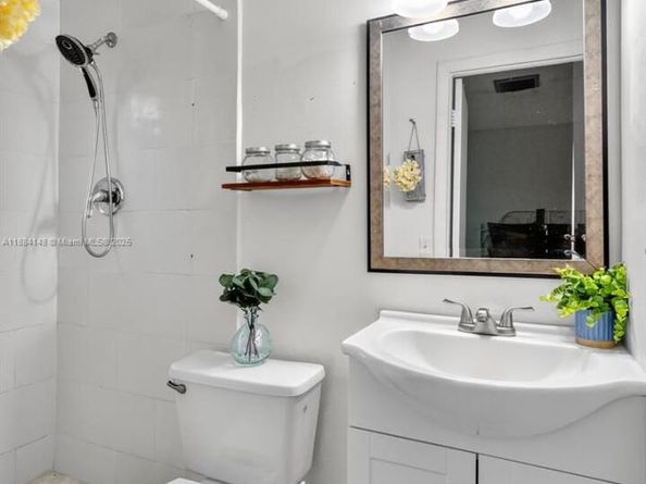 2200 Monroe St 23, Hollywood FL 33020