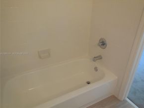 2066 Madeira Dr 2066, Weston FL 33327