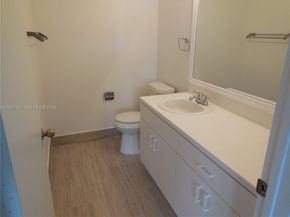 2066 Madeira Dr 2066, Weston FL 33327