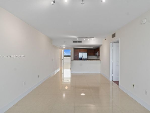 2641 N Flamingo Rd 905N, Sunrise FL 33323
