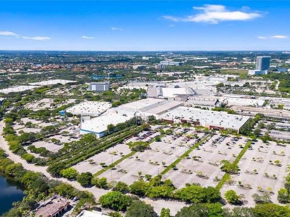 2641 N Flamingo Rd 905N, Sunrise FL 33323