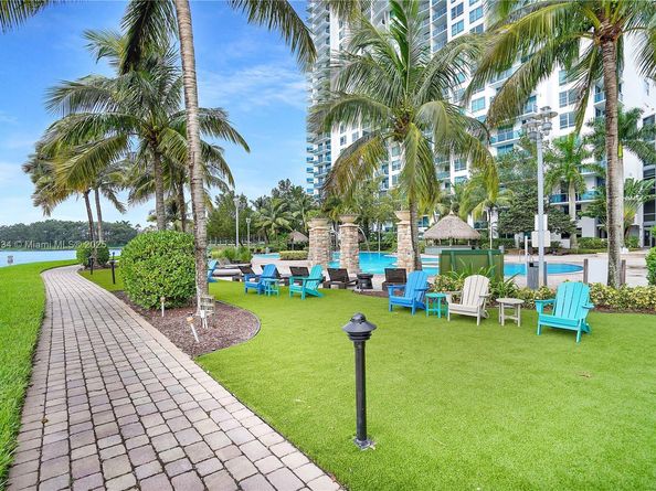 2641 N Flamingo Rd 905N, Sunrise FL 33323