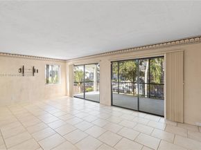 559 N University Dr 39, Plantation FL 33324