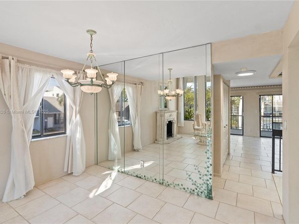 559 N University Dr 39, Plantation FL 33324