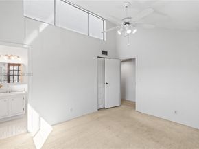 559 N University Dr 39, Plantation FL 33324