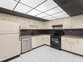 559 N University Dr 39, Plantation FL 33324