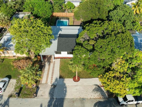 1516 SW 30th Ter, Fort Lauderdale FL 33312