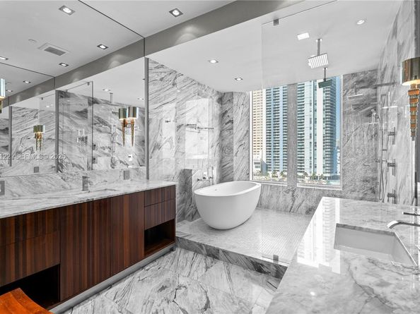 900 Brickell Key Blvd 803, Miami FL 33131