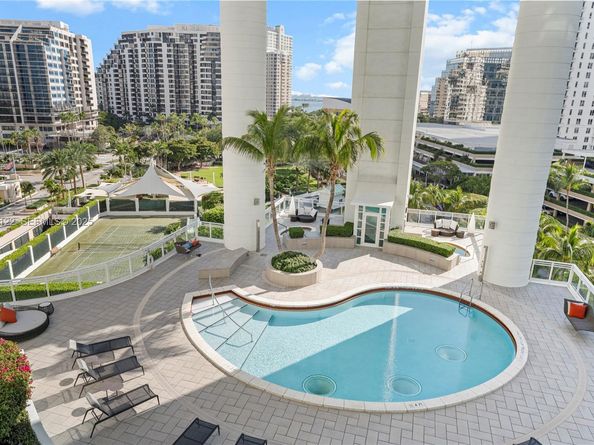 900 Brickell Key Blvd 803, Miami FL 33131