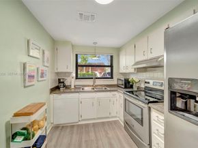 2109 N 14th Ave, Hollywood FL 33020