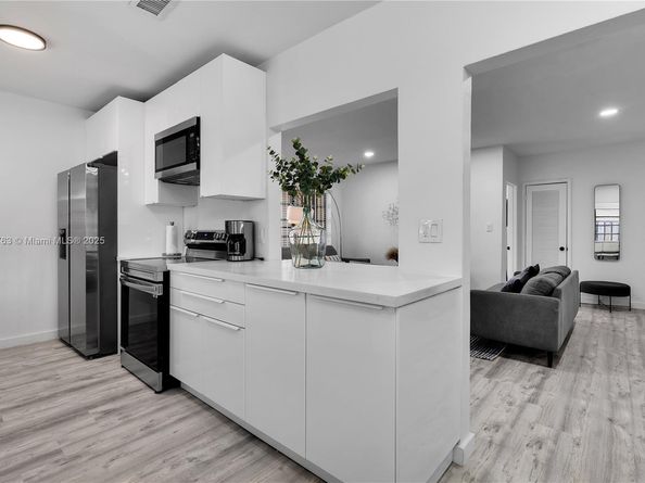 1510 Normandy Dr, Miami Beach FL 33141
