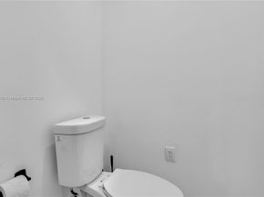 1510 Normandy Dr, Miami Beach FL 33141