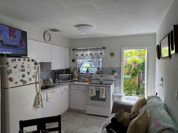 4123 SW 21st St, Fort Lauderdale FL 33317