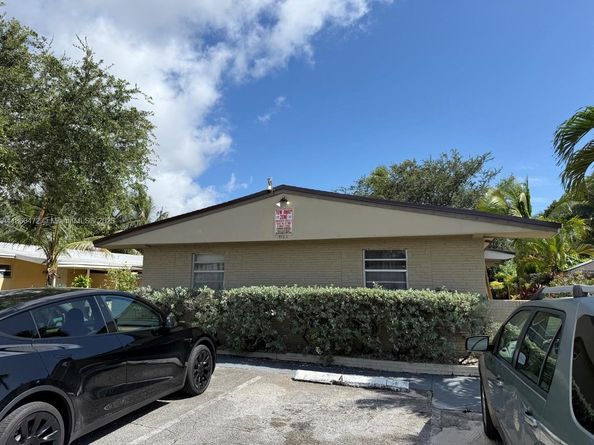 4123 SW 21st St, Fort Lauderdale FL 33317