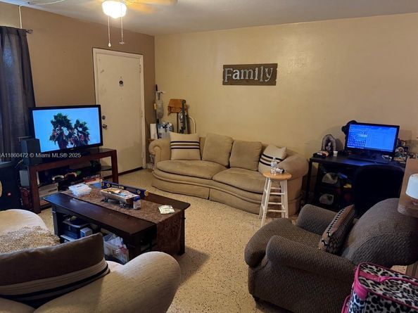 4123 SW 21st St, Fort Lauderdale FL 33317
