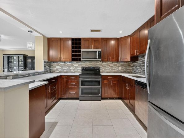 4921 NW 15th Ave, Deerfield Beach FL 33064