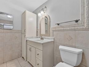 4921 NW 15th Ave, Deerfield Beach FL 33064