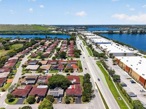 4921 NW 15th Ave, Deerfield Beach FL 33064