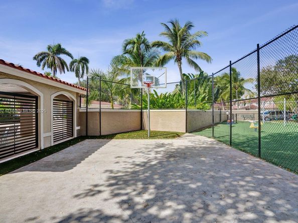 10190 SW 138th Ct, Miami FL 33186