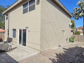 2150 NW 100th Ave, Pembroke Pines FL 33024