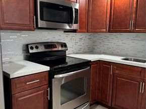 3710 NW 21st St 114, Lauderdale Lakes FL 33311