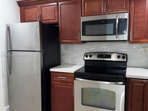 3710 NW 21st St 114, Lauderdale Lakes FL 33311
