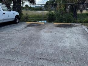 3710 NW 21st St 114, Lauderdale Lakes FL 33311
