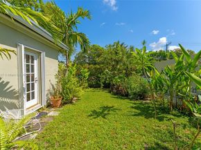 1895 SW 25th St, Miami FL 33133