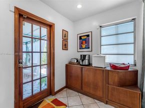 1895 SW 25th St, Miami FL 33133